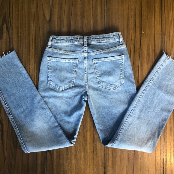 Free People high rise girlfriend jeans - Picture 6 of 8